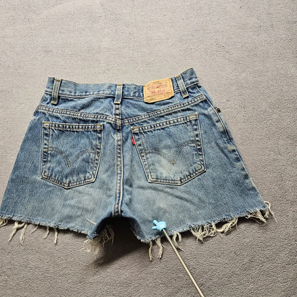 Vtg Levi's 550 Cut Off Shorts Womens 10S Blue Denim Classic Relaxed Fit Red Tab